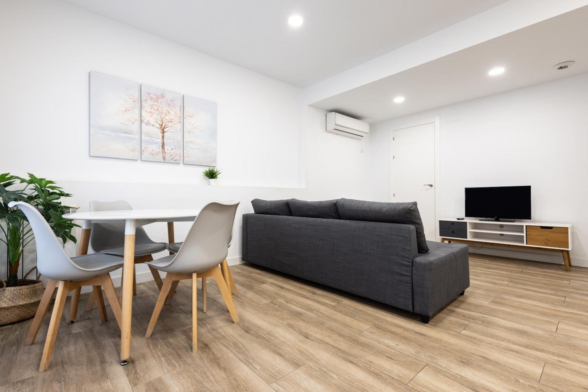 Stay U-Nique Apartments Fabra I Puig Barcelona Ngoại thất bức ảnh