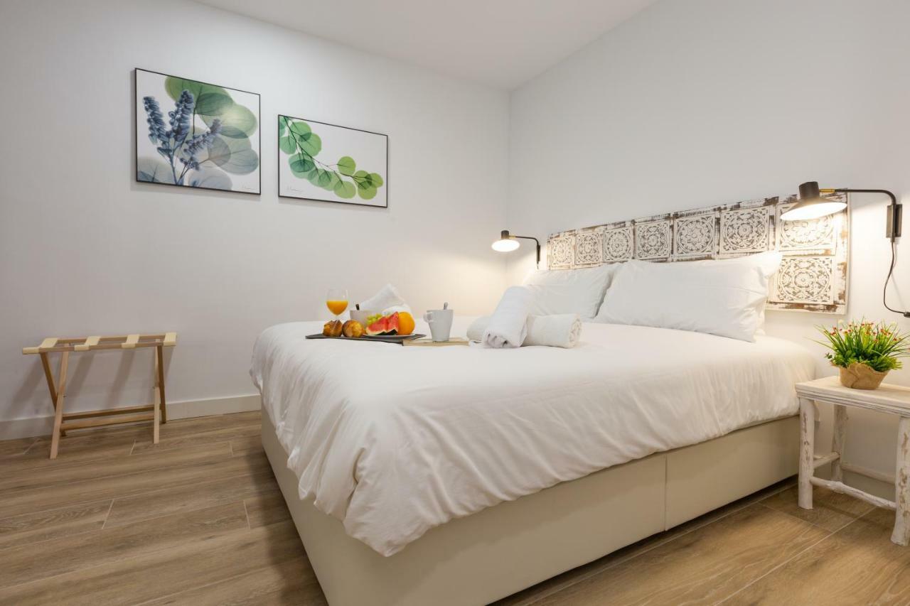 Stay U-Nique Apartments Fabra I Puig Barcelona Ngoại thất bức ảnh