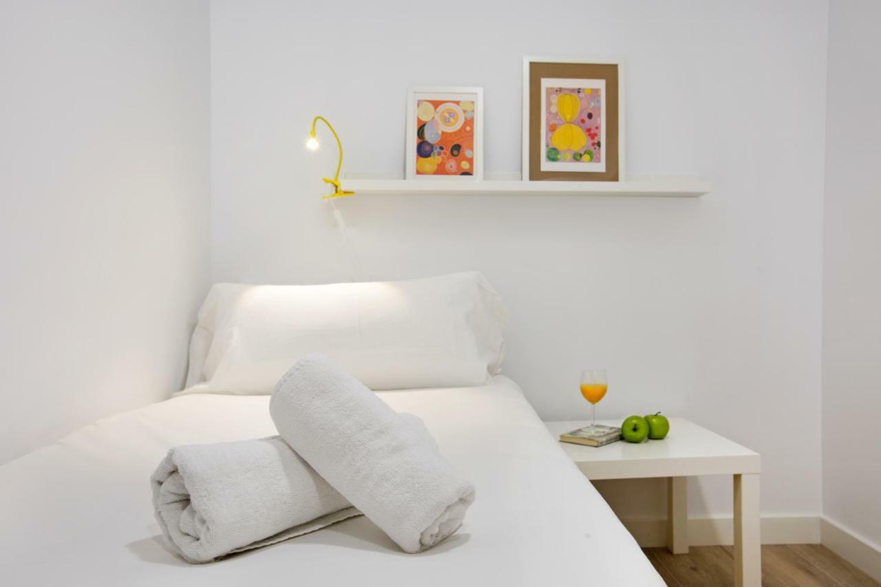 Stay U-Nique Apartments Fabra I Puig Barcelona Ngoại thất bức ảnh
